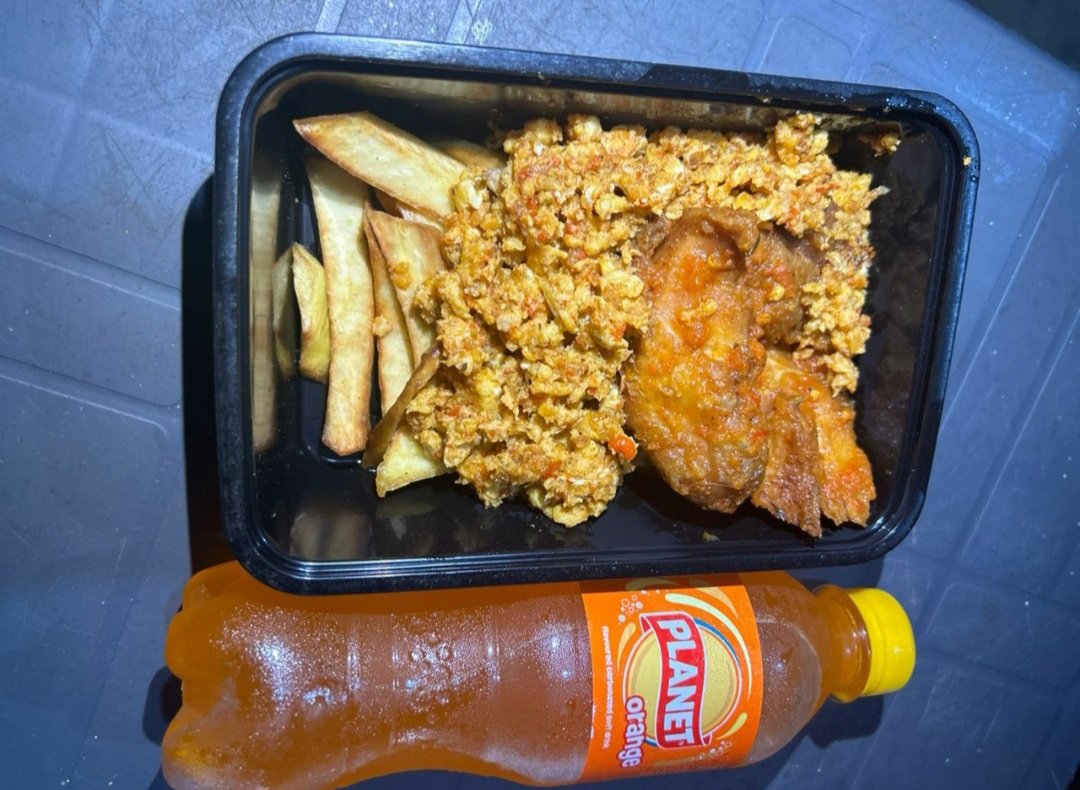 Potato and Egg Sauce with Drink